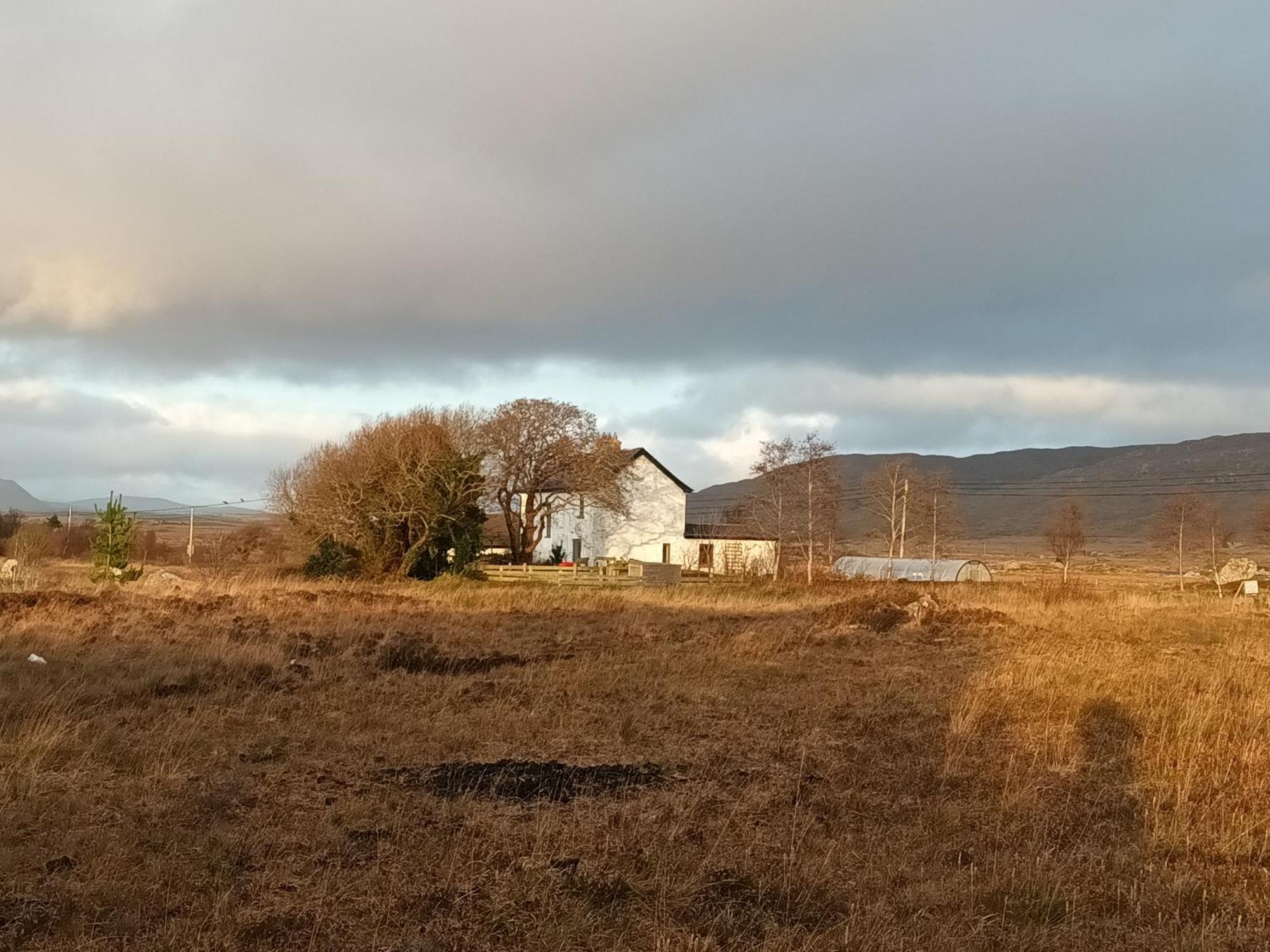 Connemara Lake View Apartment Camus Eighter Exterior foto